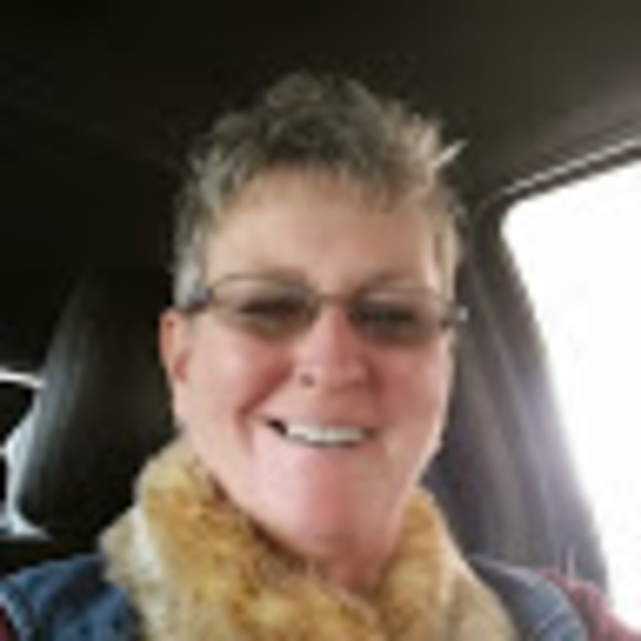 Meet your Posher, Elizabeth - Picture 1 of 1